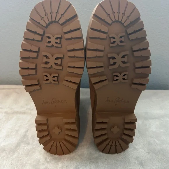 Sam Edelman's Laguna Chelsea Boot Almond Taupe - Picture 7 of 7